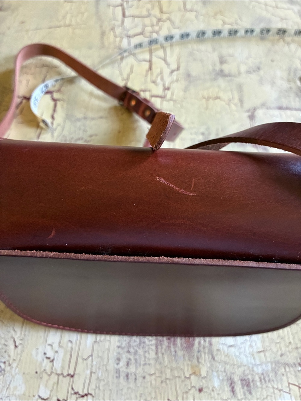 Portland Leather Crossbody Bag in Burgundy Brown - Picture 5 of 15